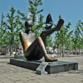 theme park statue garden decoration metal craft abstract woman bronze sculpture